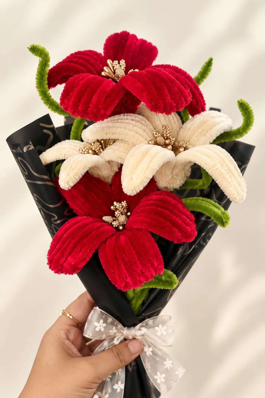 Handmade Red & White Pipe Cleaner Flower Bouquet – Forever Bloom Gift